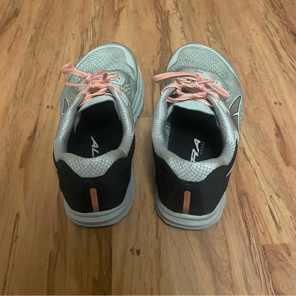 Altra Women’s Torin 5 Running Shoes Size 8 - Picture 10 of 11